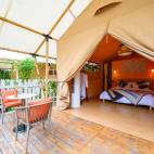 特色大床帐篷房