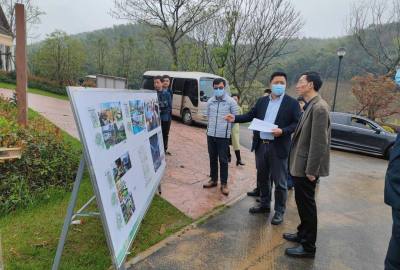 芜湖市副市长、繁昌区委书记向继辉一行赴途居芜湖马仁山露营地指导项目升级改造 